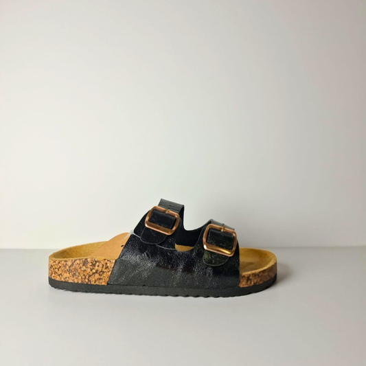 Sandalia confort doble hebilla negra brillante-modelo cómodo para mujer-Vime moda Chile