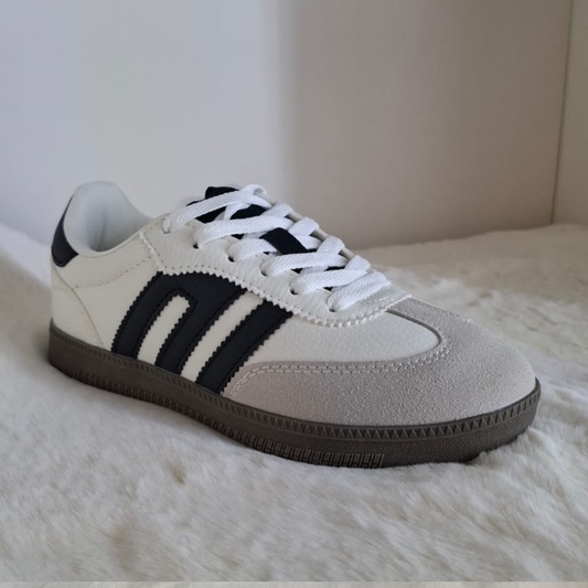 Zapatillas samba blancas urbanas para mujer cómodas y modernas