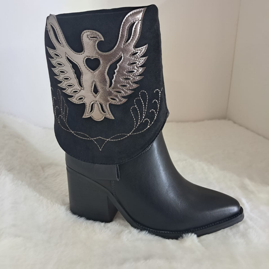 Úsala de distintas formas y eleva tu outfit ✨