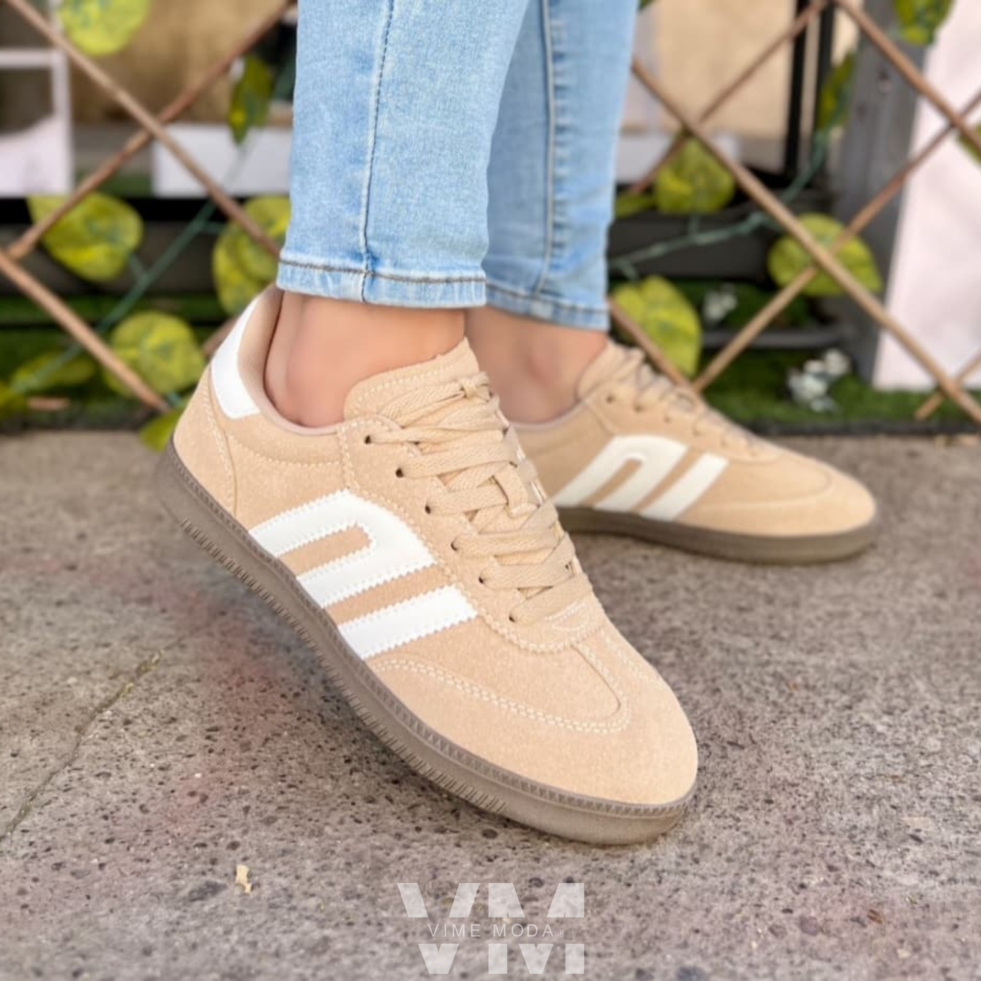 Zapatilla mujer Urban Classic Beige color beige con diseño urbano y cómodo de VIME MODA®