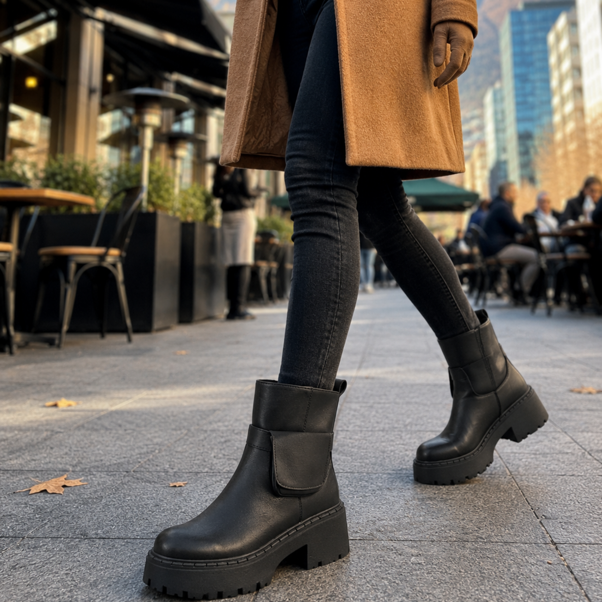 Botín negro mujer Palermo usado en outfit urbano moderno
