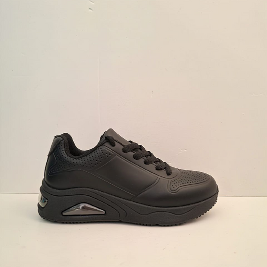 Zapatilla mujer fuerza negra Vime Moda Chile 